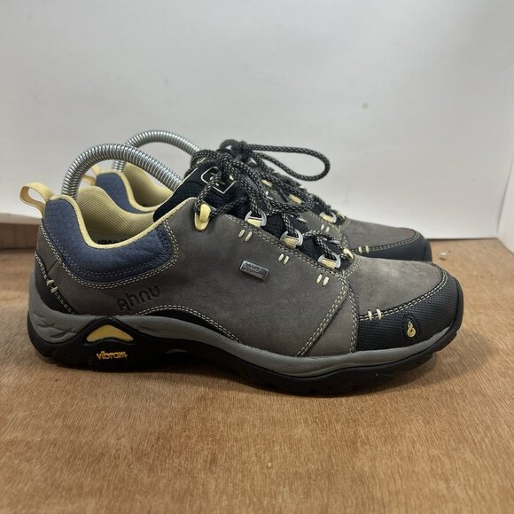 Ahnu Sugarpine Women Size 8 Lowtop Waterproof Hiking Shoes Grey Yellow - Picture 1 of 9